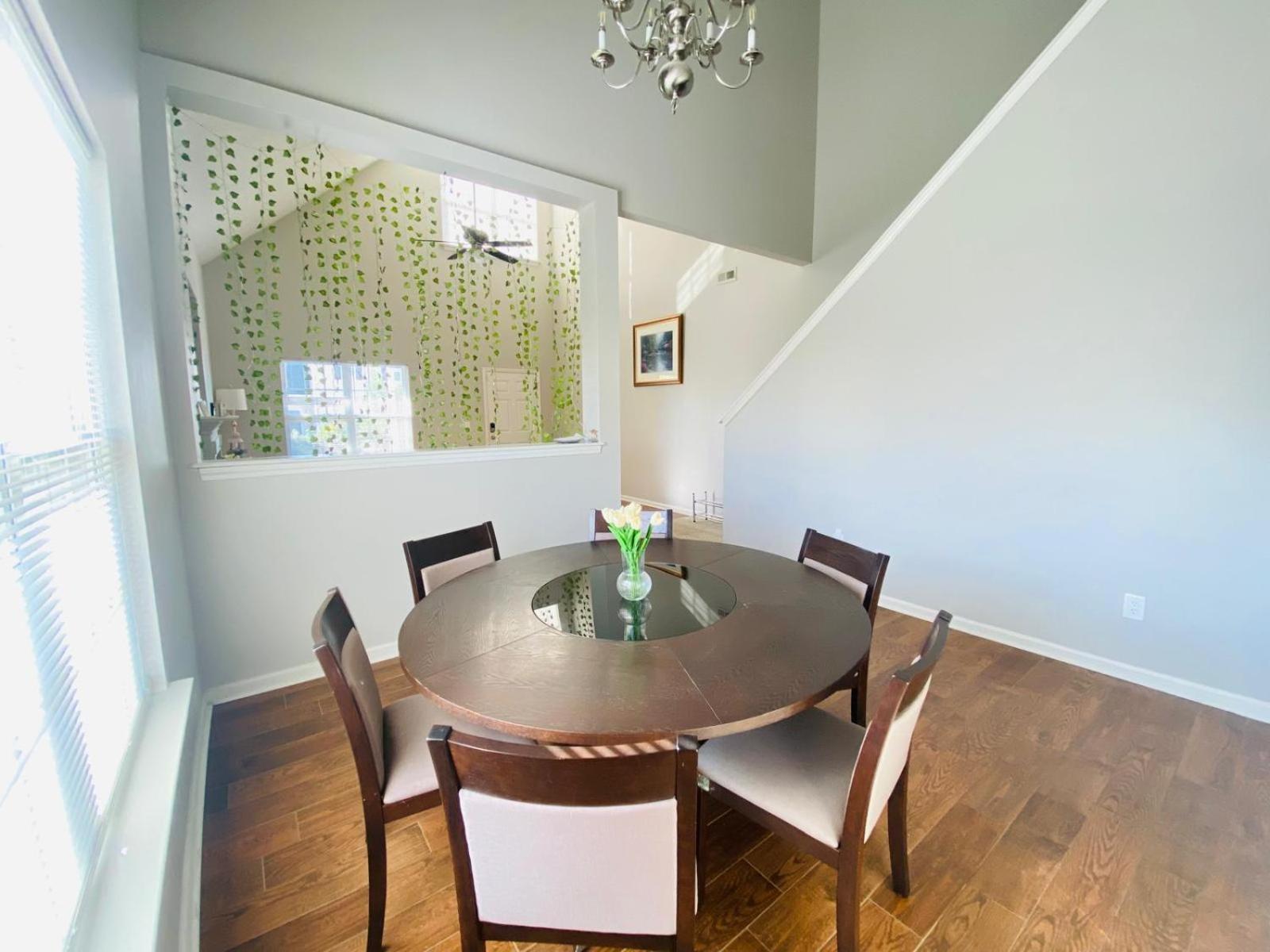 Spacious Room With Shared Bathroom Raleigh Esterno foto
